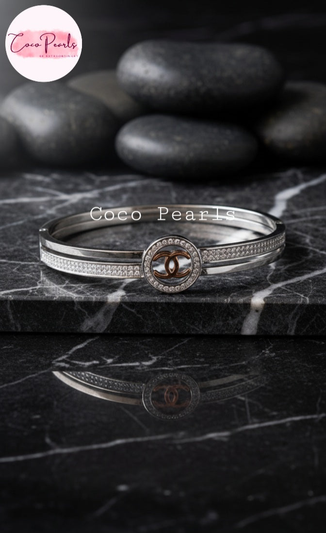 Coco Charm Handcuff - Coco Pearls