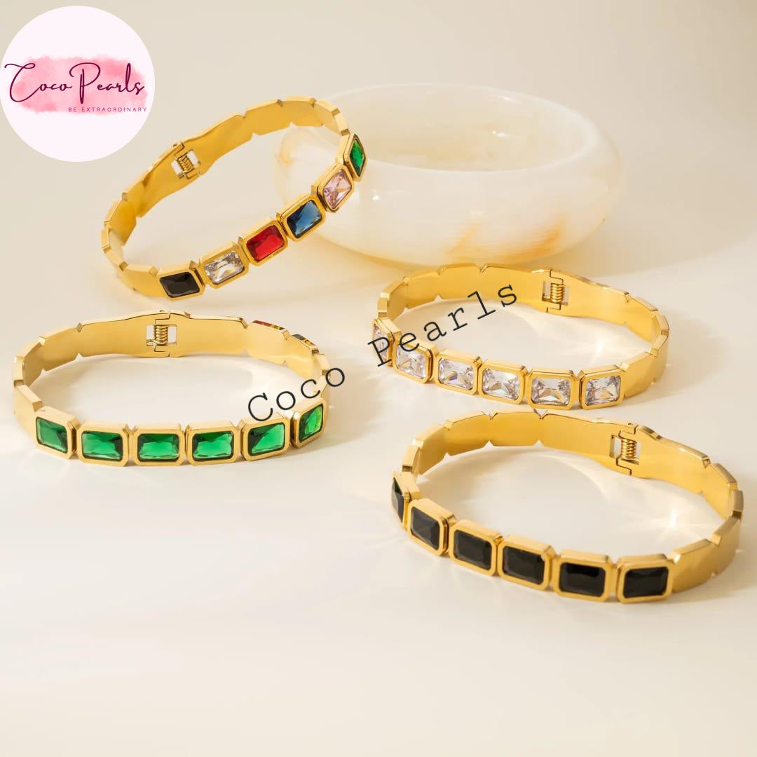 Crystal Glam Handcuff - Coco Pearls