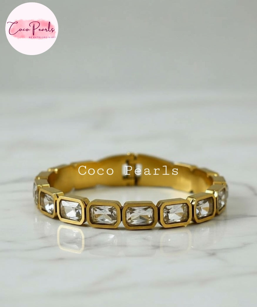 Crystal Glam Handcuff - Coco Pearls