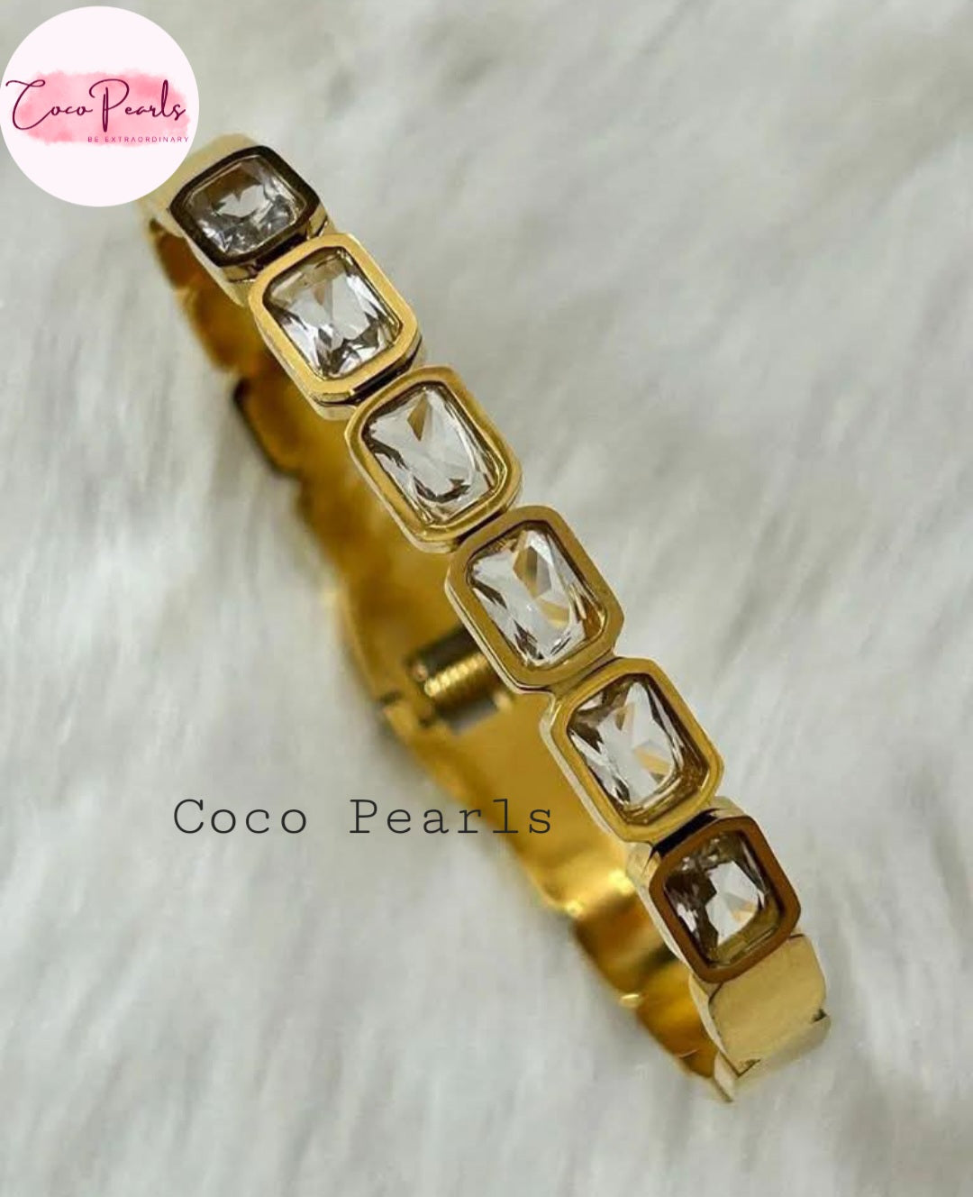 Crystal Glam Handcuff - Coco Pearls