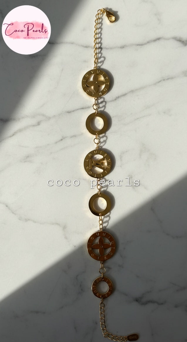 Gold Disc Bracelet