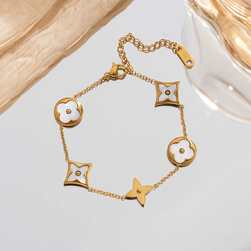 Floral Cosmo Bracelet - Coco Pearls