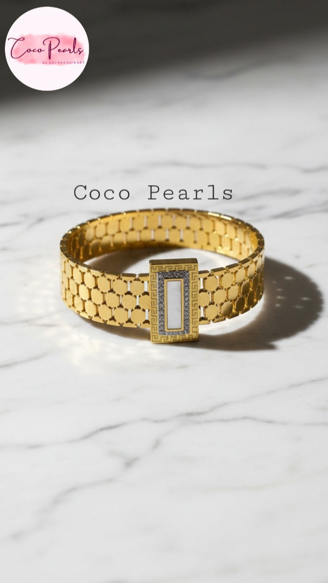 Golden Greco Handcuff - Coco Pearls