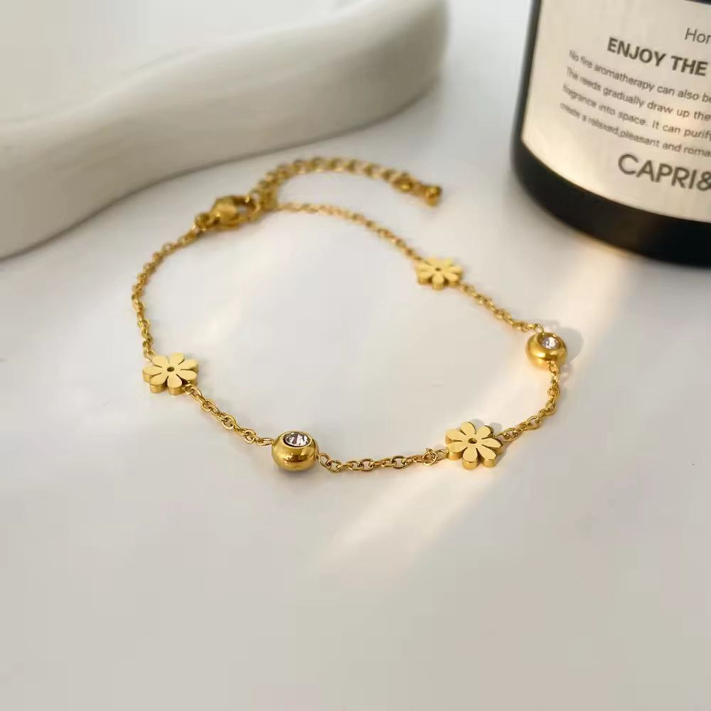 Golden Petal Bracelet - Coco Pearls