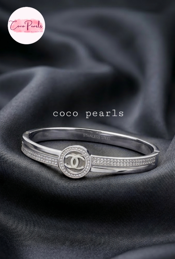 Coco Charm Handcuff