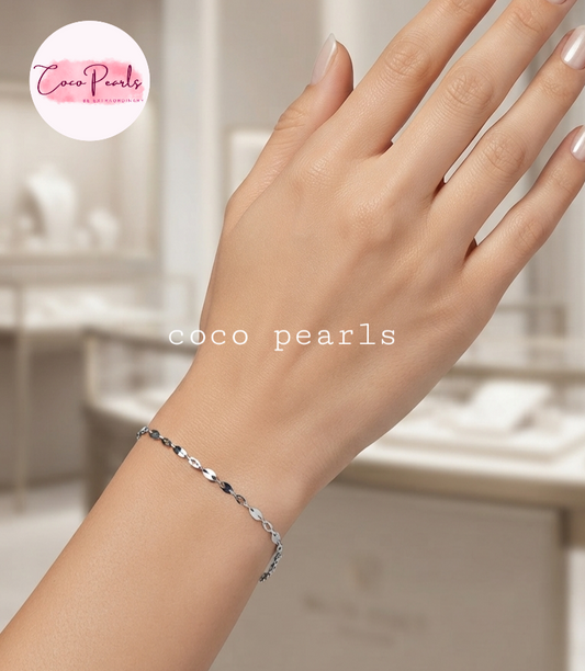 Coco pearls stainless Steel anti tarnish silver permanent bracelet displayed on hand