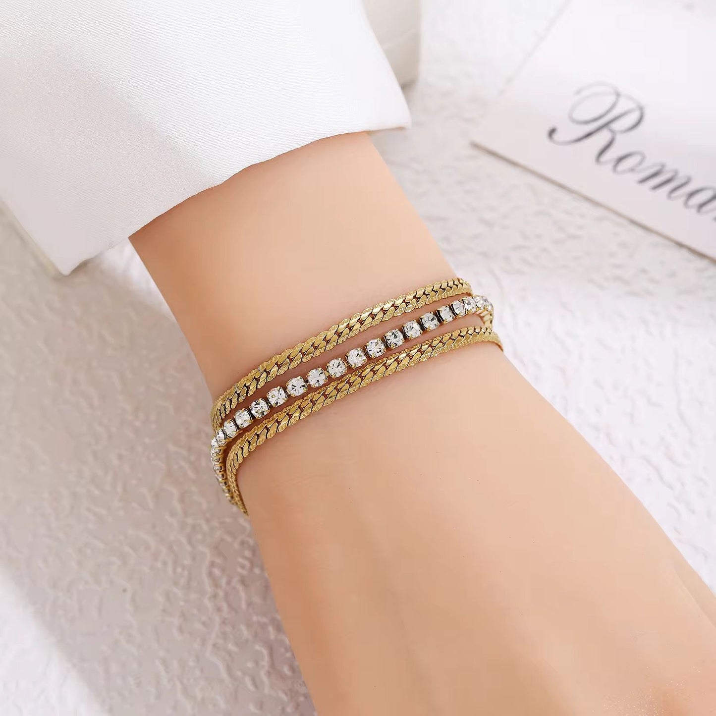 Sparkle Curve Bracelet - Coco Pearls