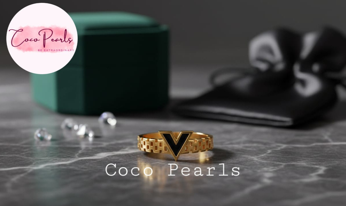 Vogue Ring - Coco Pearls