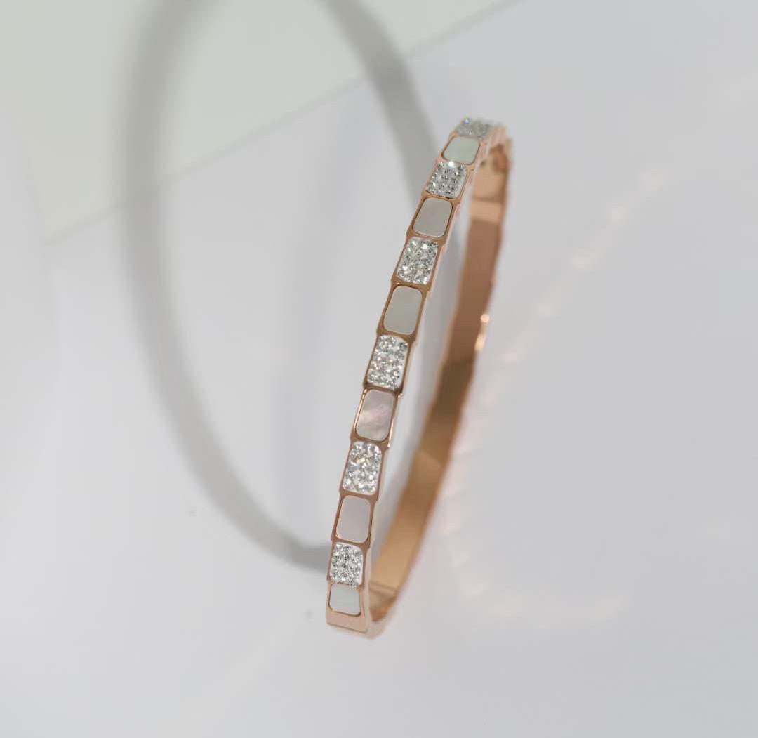 White Diamond Handcuff - Coco Pearls