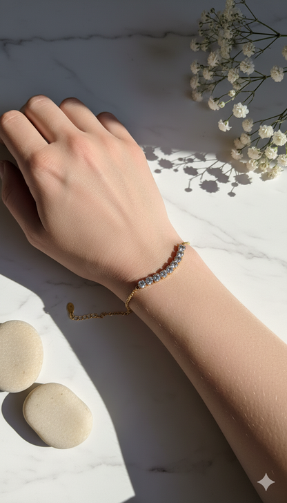 Coco Pearls Stainless steel anti tarnish Gold 13 stars bracelet with 13 diamonds on hand