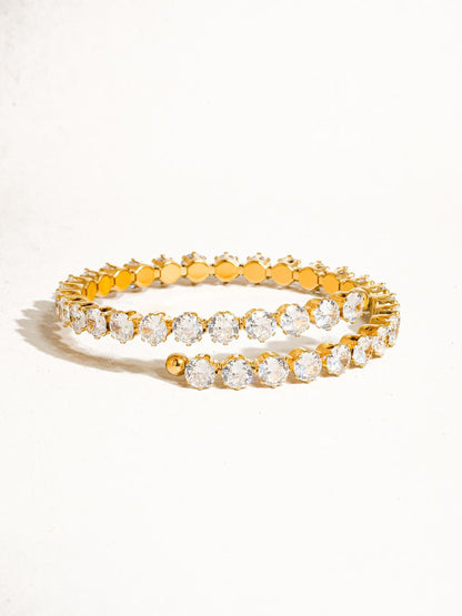 Coco pearls stainless Steel anti tarnish Gold bracelet with clear stones on a white background