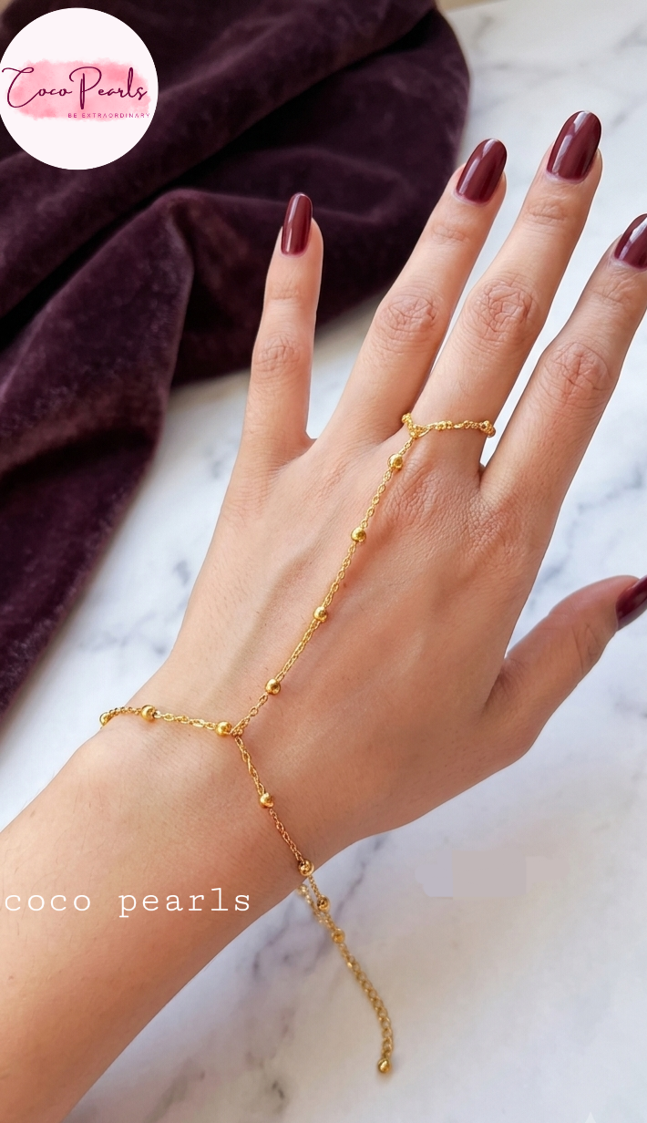 Coco pearls stainless Steel anti tarnish gold  ball chain hand harness displayed on hand