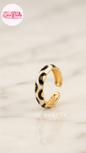Coco pearls black wave adjustable ring displayed on background 