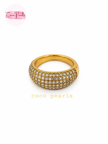 Coco pearls stainless Steel anti tarnish gold ring with a dome-shaped pavé setting set with clear crystals, shown on a white background