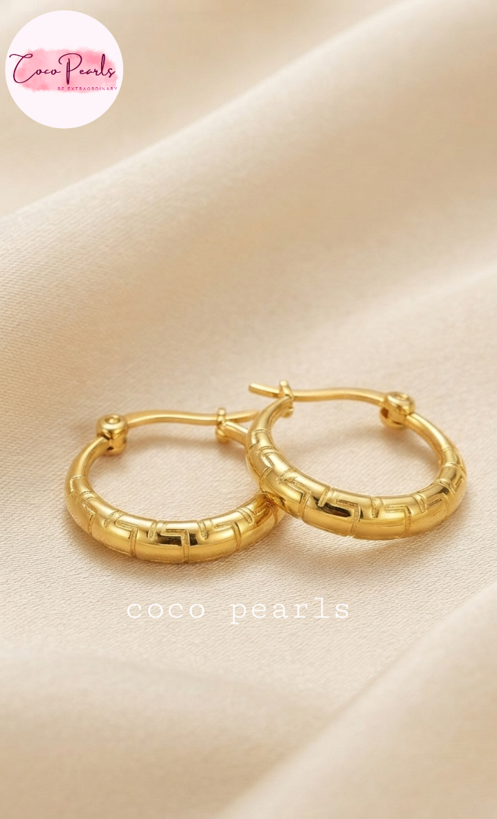 Coco pearls stainless Steel anti tarnish gold  hoop displayed on simple background 
