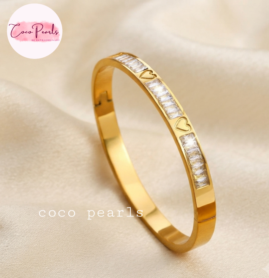 Coco pearls stainless Steel anti tarnish gold heartline handcuff with diamond studded  handcuff