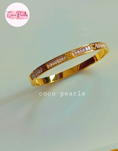Coco pearls stainless Steel anti tarnish gold  handcuff with diamonds and heart engraved 