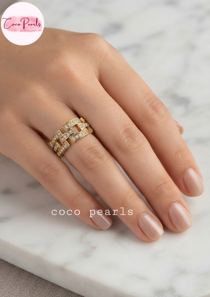 Coco pearls stainless Steel anti tarnish rose gold dimaond studded ring displayed on hand