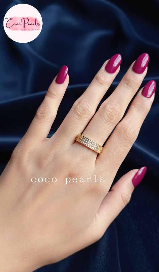 coco pearls stainless steel anti tarnish gold azure grid adjustable diamond studded ring displayed on hand