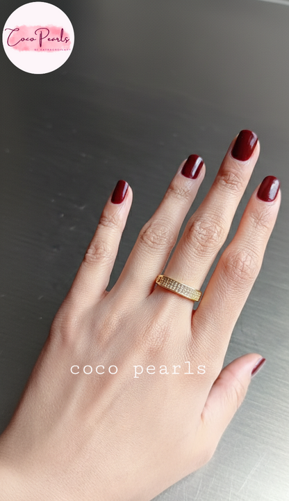 coco pearls stainless steel anti tarnish gold azure grid adjustable ring displayed on hand