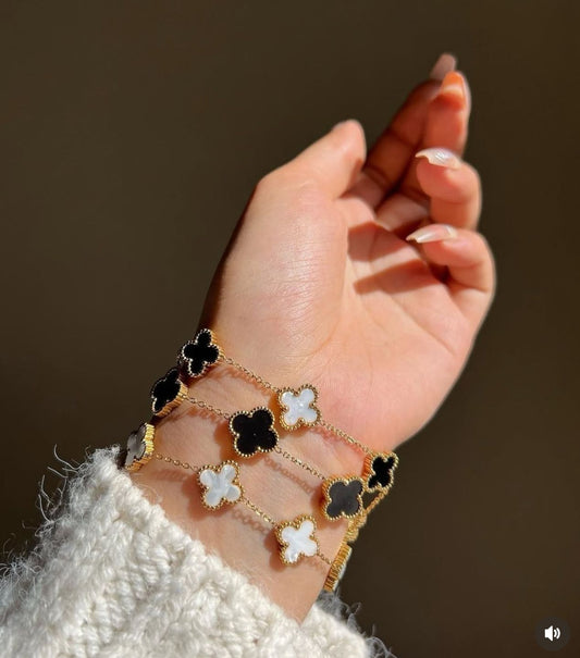 Clover Dotted Bracelet - Coco Pearls
