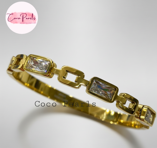 Crystal Linked Handcuff - Coco Pearls