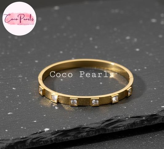 Diamond Studded Handcuff - Coco Pearls