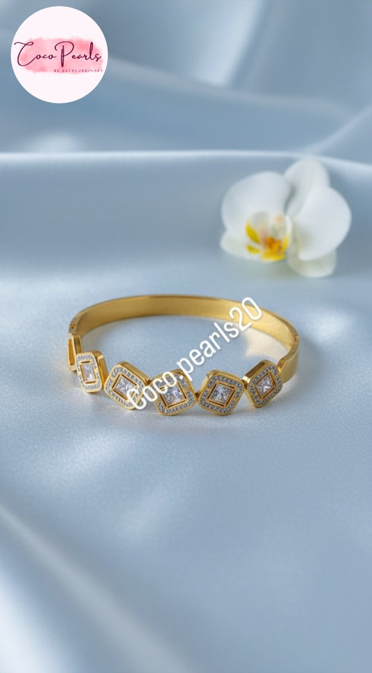 Diamond Accent Handcuff - Coco Pearls