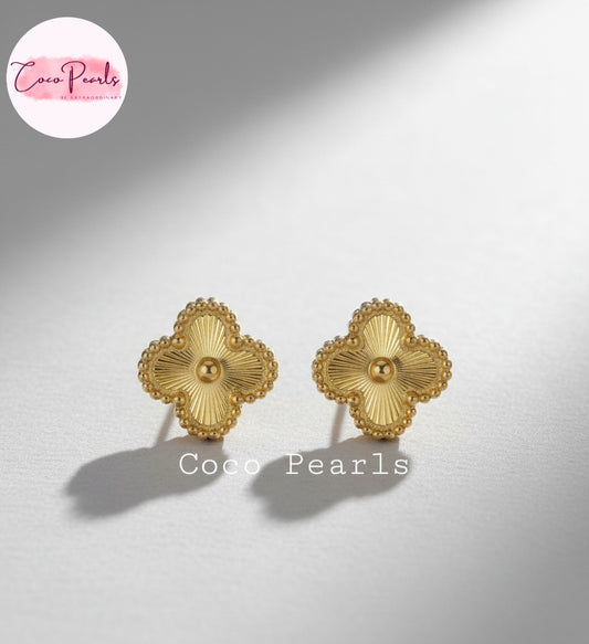 Clover Studs - Coco Pearls