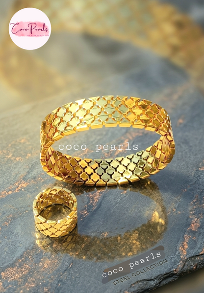 coco pearls stainless steel anti tarnish golden mesh duo handcuff and a ring
