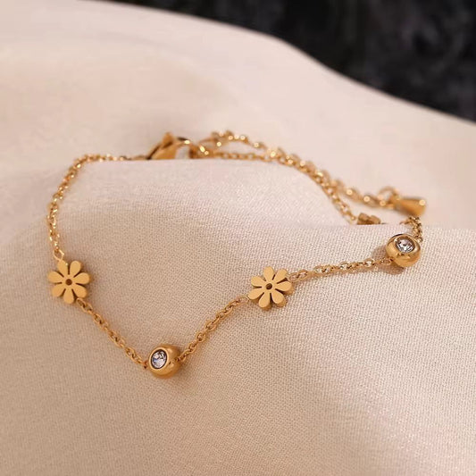 Golden Petal Bracelet - Coco Pearls