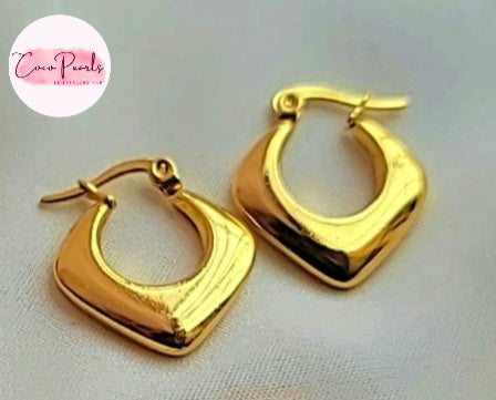 Gold Twist Hoops - Coco Pearls