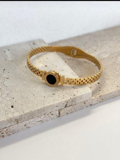 Harmony Handcuff - Coco Pearls
