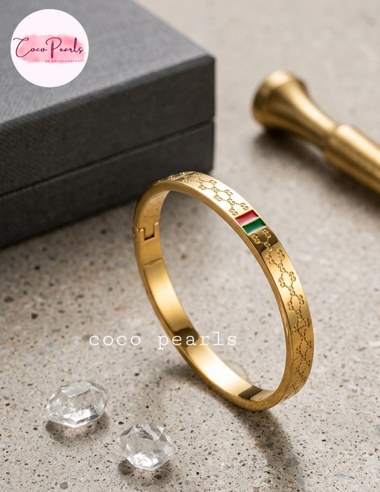 Gold Sleek Handcuff (broad)