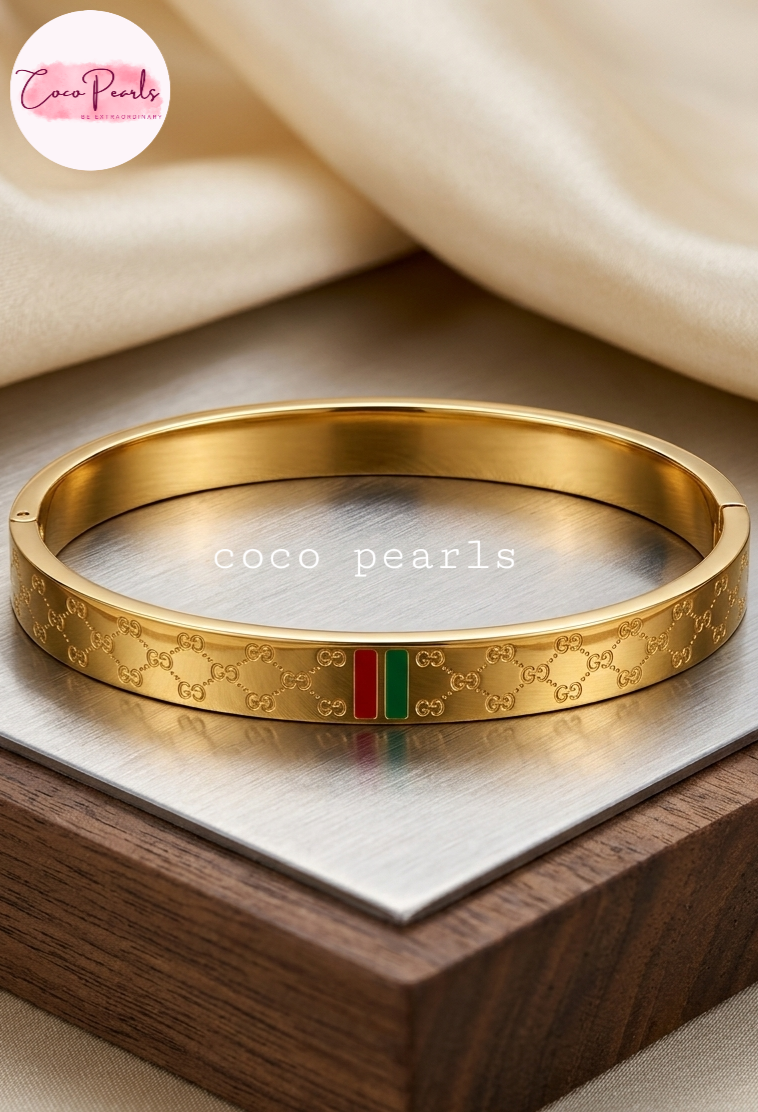 Gold Sleek Handcuff (broad)
