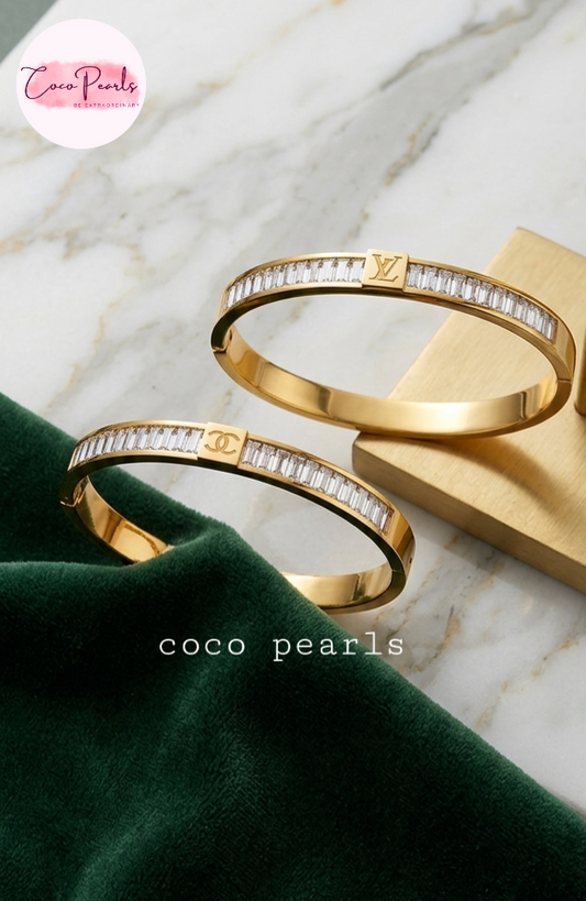 Aura Diamond Line Handcuff