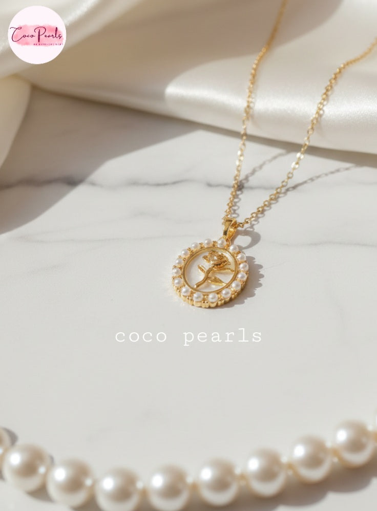 Coco Pearls stainless steel Anti tarnish gold rose pearl elegance necklace with gold rose and oval shaped pearl outline