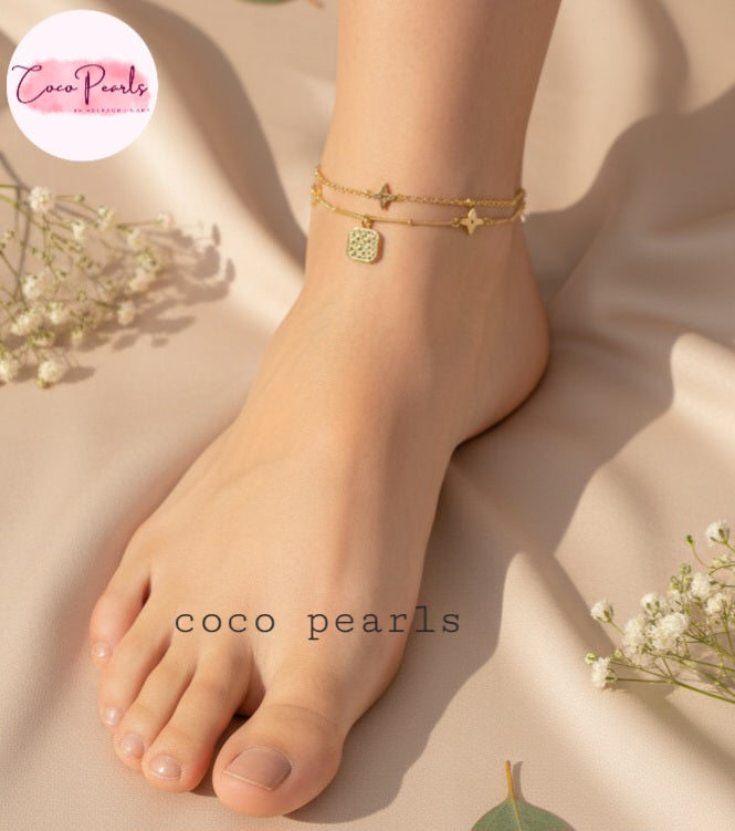Coco Pearls Stainless steel Anti Tarnish Gold starry night anklet with stars and square charm on a foot