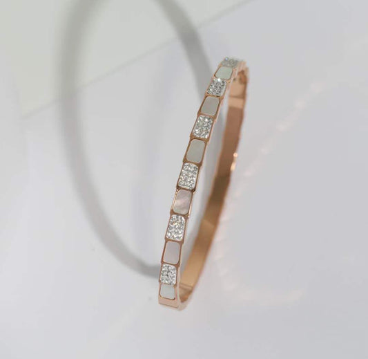 White Diamond Handcuff - Coco Pearls
